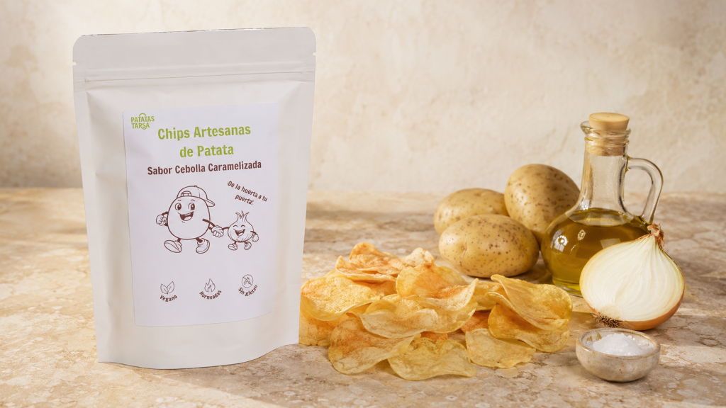 Aperitivo con chips de patata horneadas para compartir